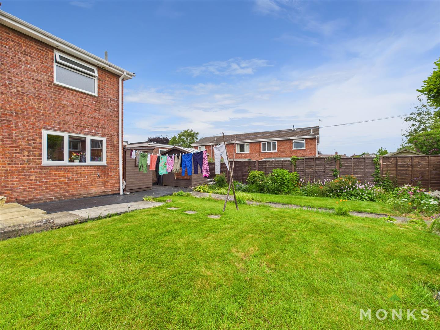 9 Preshenlle Lane, Oswestry, SY10 7UB For Sale